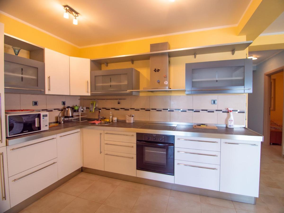 Mum'S Apartment Петровац Экстерьер фото